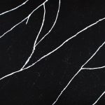 Calacatta noir satin akmens virsmas raksts